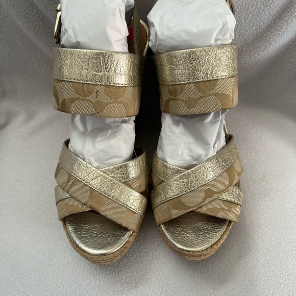 COACH SHOES MALLORY SIGNATURE WEDGES SANDAL PLATFORM GOLD METALLIC KHAKI 8.5. - Picture 3 of 9